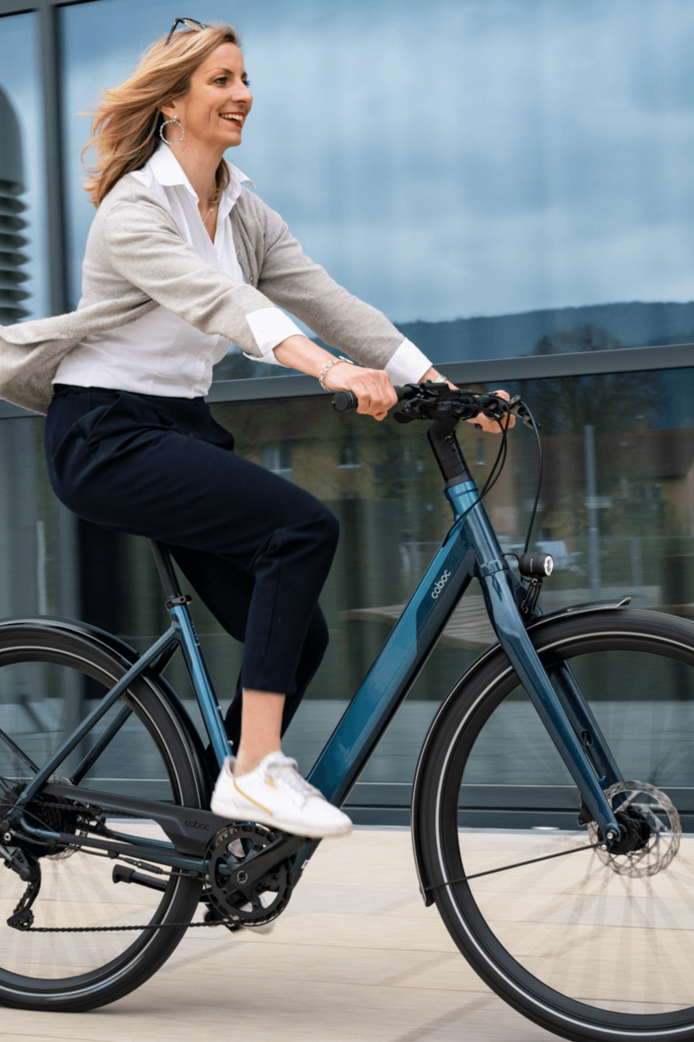 Leichte Tiefeinsteiger E-Bikes kaufen, Damen & Herren